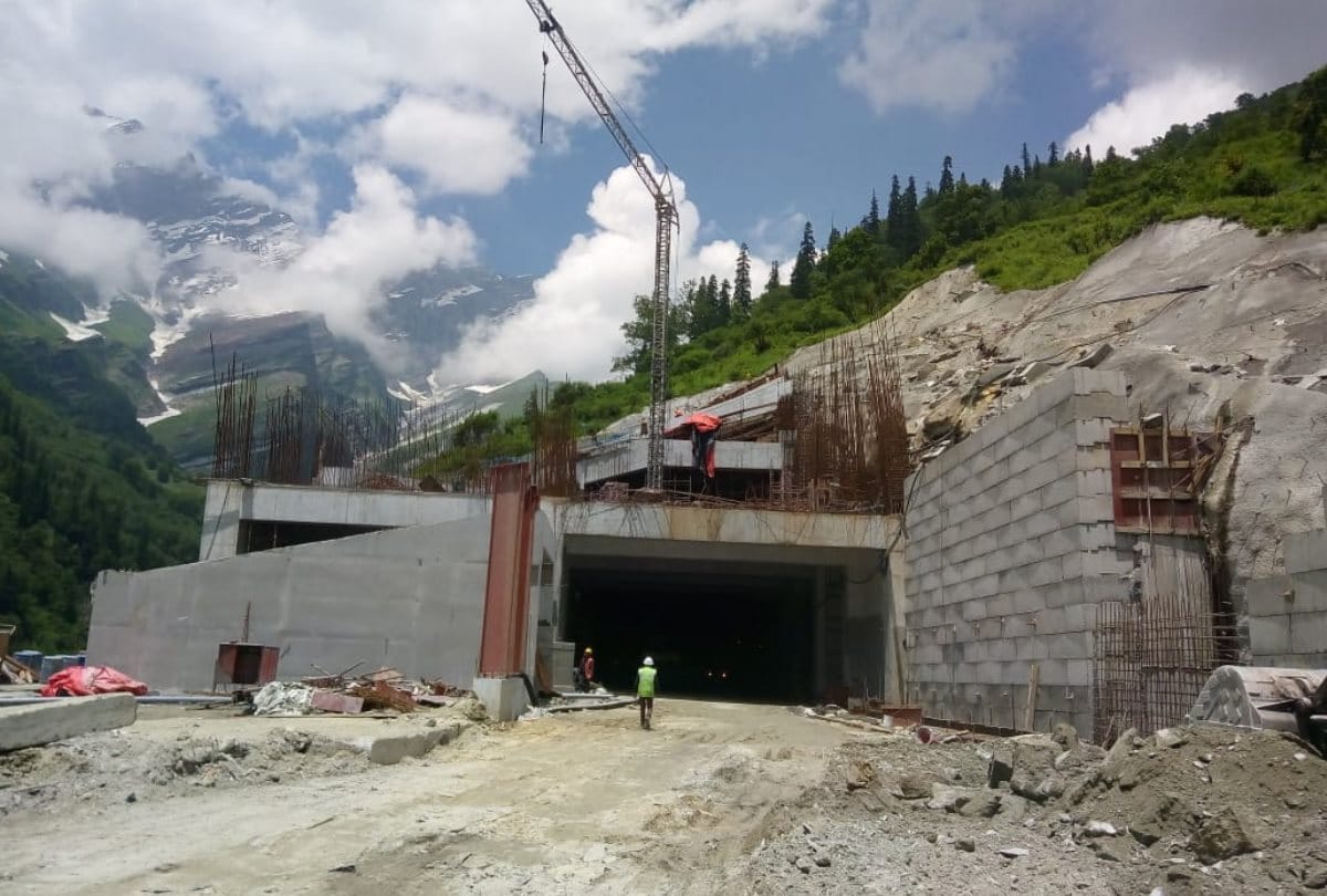 Year Ender 2021: Atal tunnel of strategic importance remain in the headlines dedicated to the country, the first choice of tourists, know its specialties