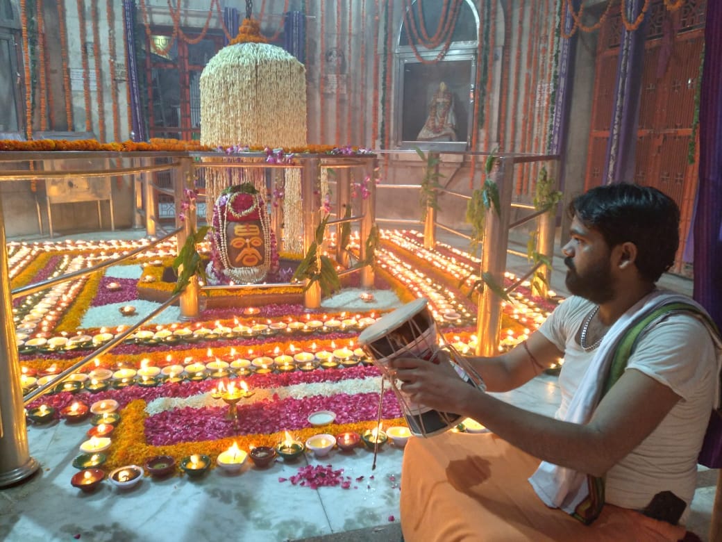 Fortifications at Pura, returned to devotees who arrived for Jalabhishek