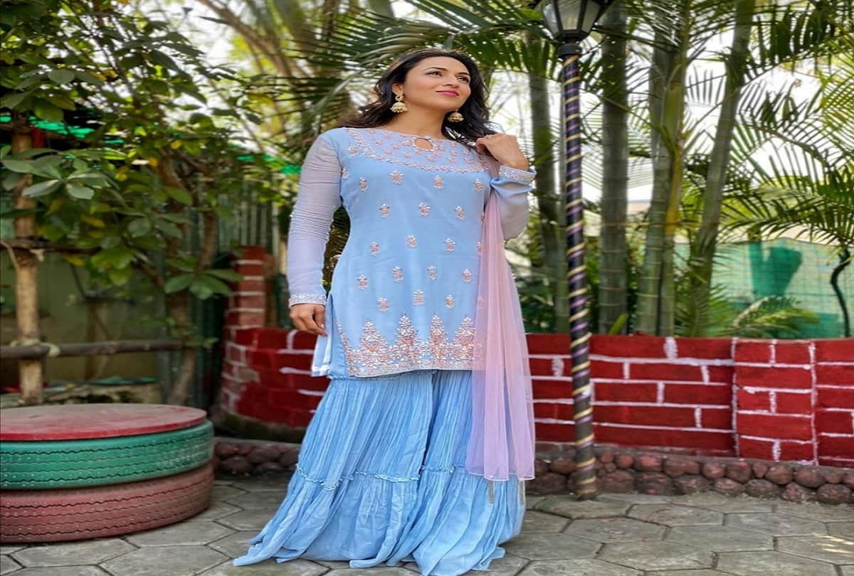 ethnic dresses to look stylish and glamorous like divyanka tripathi iconic best looks of divyanka