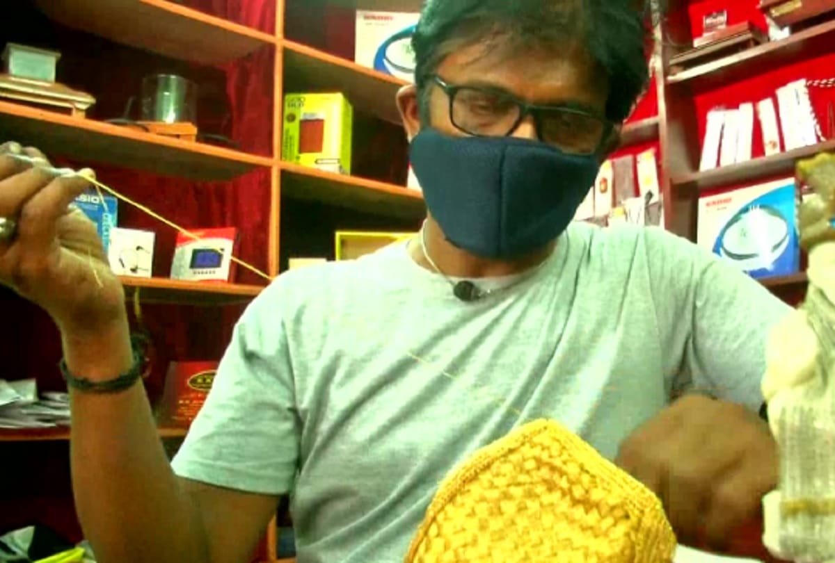 Goldsmith made 18 carat gold mask in Tamil Nadu, worth millions