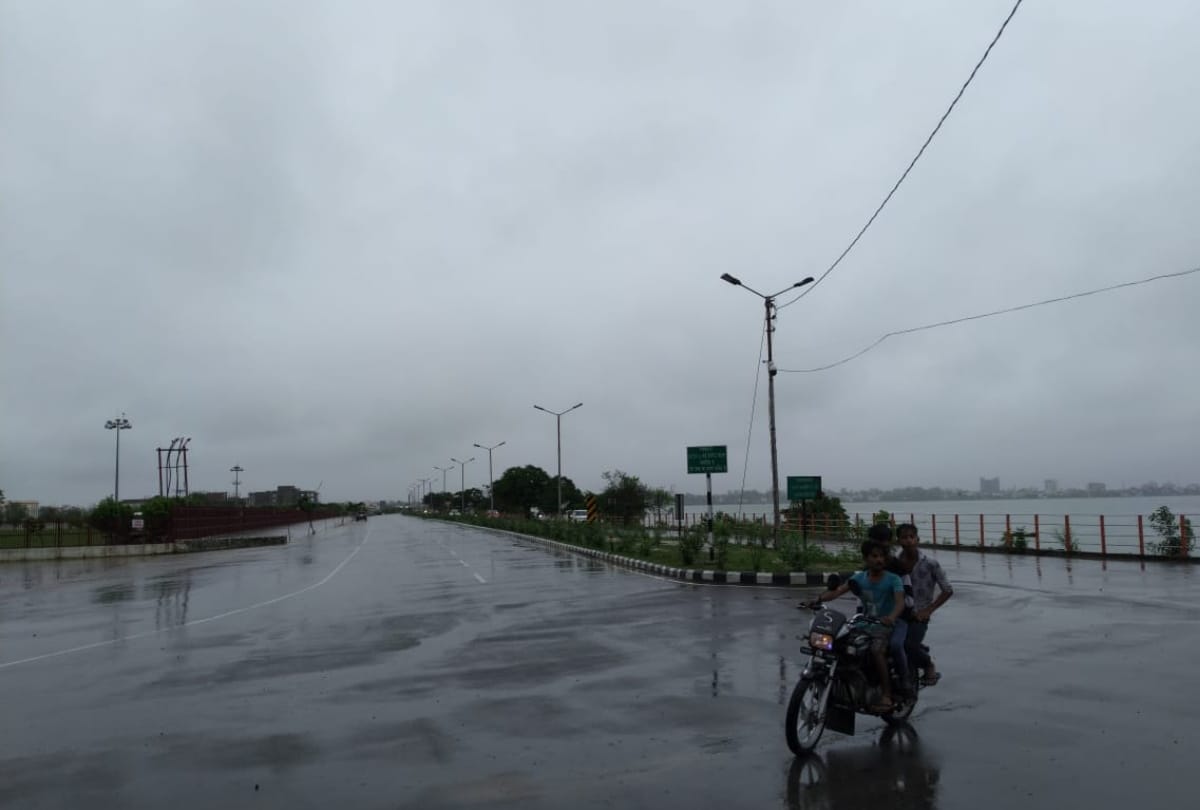 heavy rain start in Gorakhpur weather update today