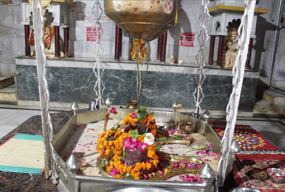 Mahashivratri 2021 Do not make mistakes during offer belpatra to lord shiva