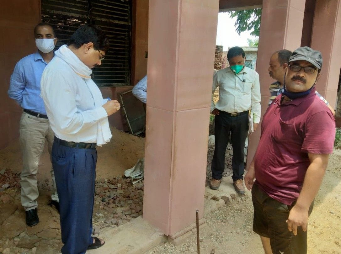 Hathras: The CDO inspected the gymnasium being constructed by the Nagar Palika Parishad
