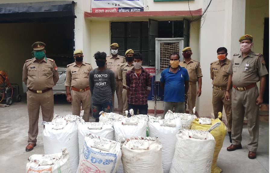 Sonbhadra: Three inter-state smugglers arrested with a ganja worth 38 lakh