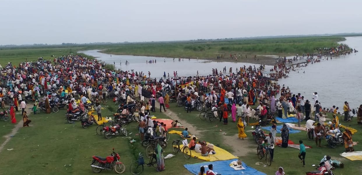 Despite the strictness, the faith in Ganga Ghat rose up