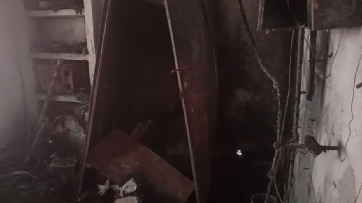Aligarh: Fierce fire in generator room of district hospital