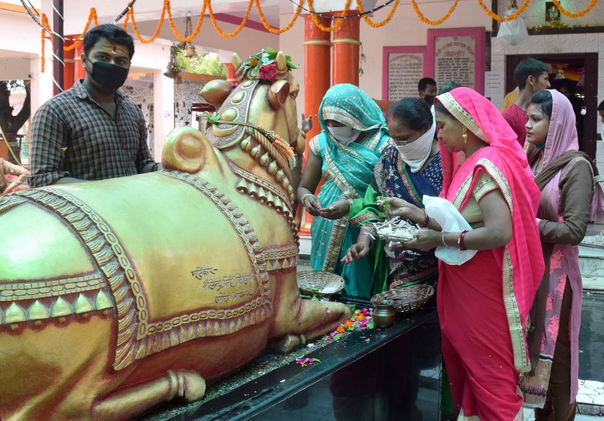 Mahadev's attention in homes, temple remains empty