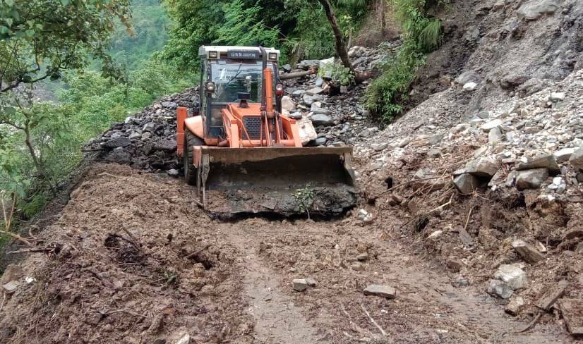 Road band in Dharchula