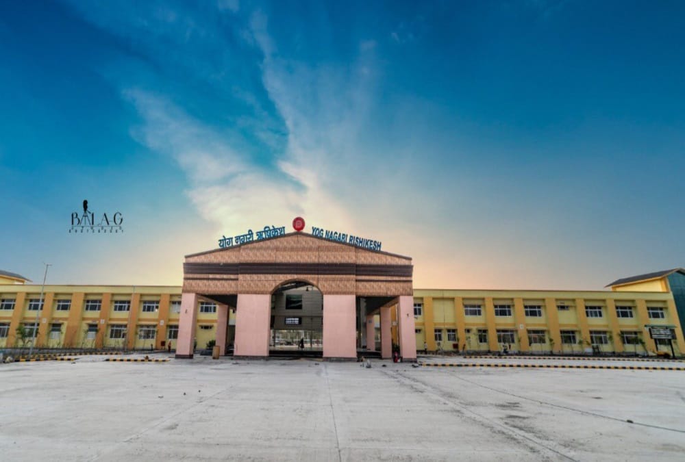 Uttarakhand CM Trivendra singh rawat  Share Rishikesh Karnprayag Rail Line First Station Photos on Twitter