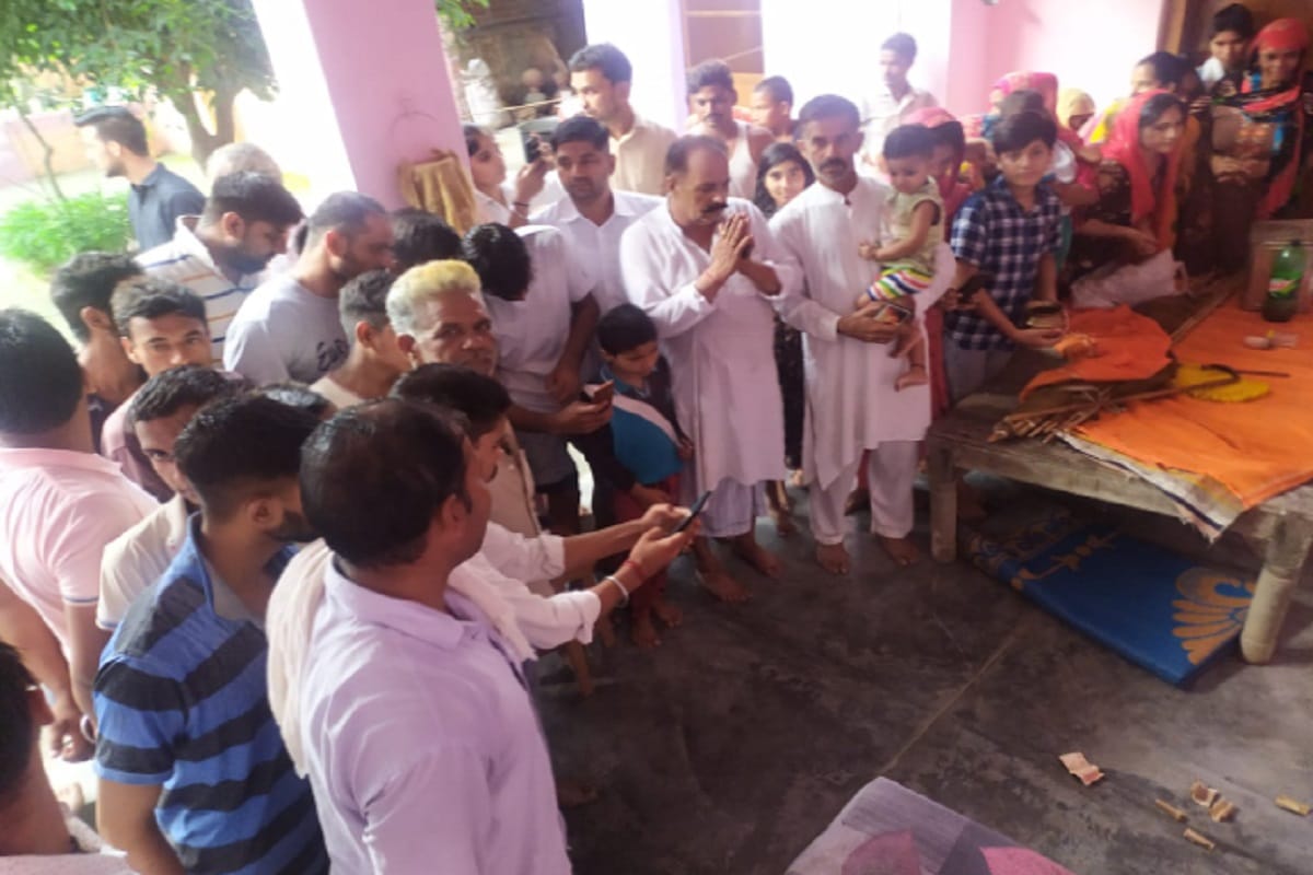 The priest has seen a snake at the Shiva temple in a village in Saharanpur