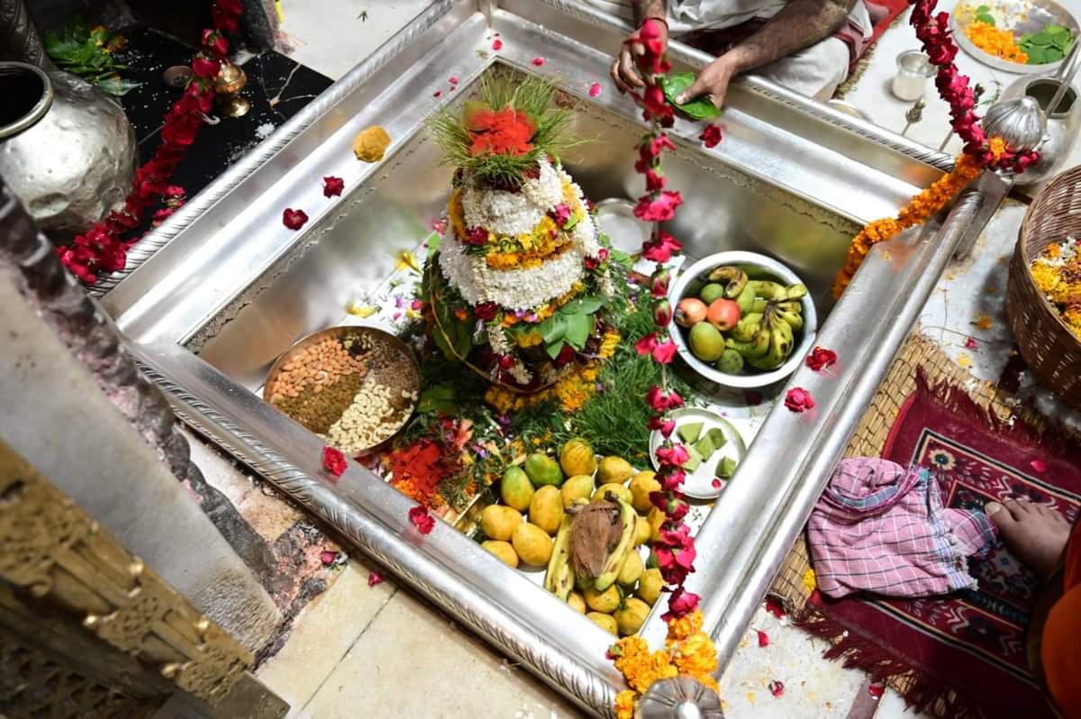 Sawan Somvar 2020 Puja Vidhi: Special story Sawan Somvar Puja Vidhi Significance in Gorakhpur