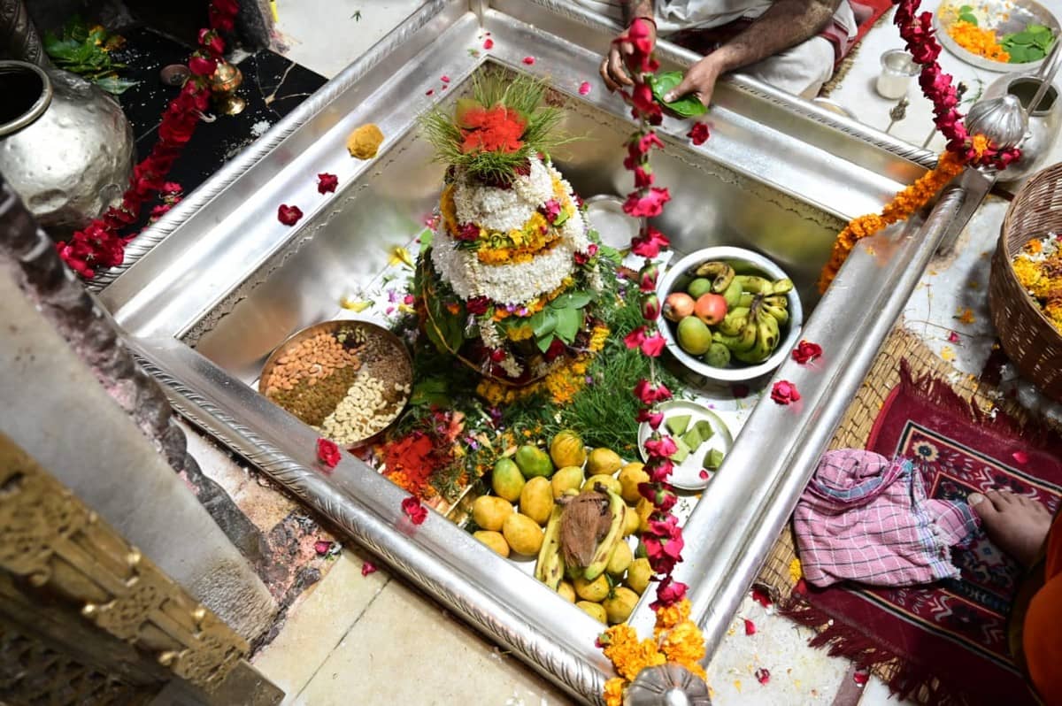 Pradosh vrat 2021 date shubh muhurat read story   of Pradosh vrat