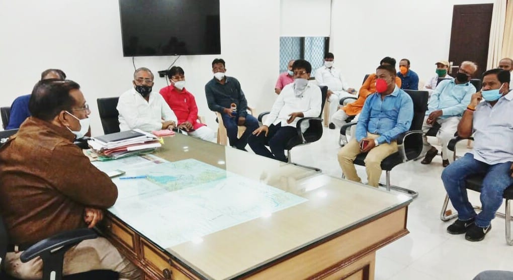 Traders demanded to increase shop opening time by one hour