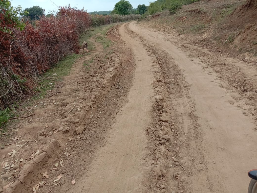 pandav van roads become shabby