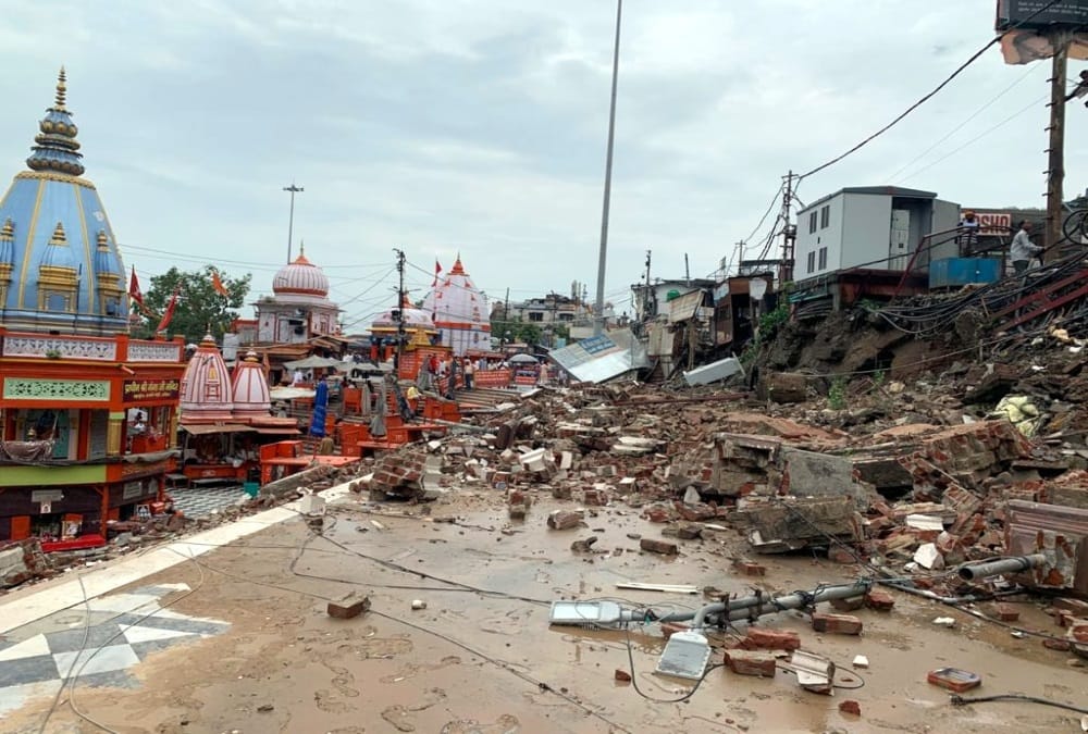 Uttarakhand Weather Update: Har Ki pauri wall collapse Debris near Brahma Kund Real Condition