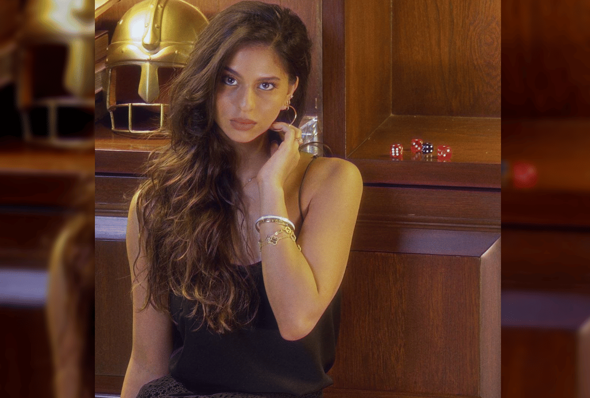 shahrukh khan daughter suhana khan post glamorous pictures on instagram gone viral