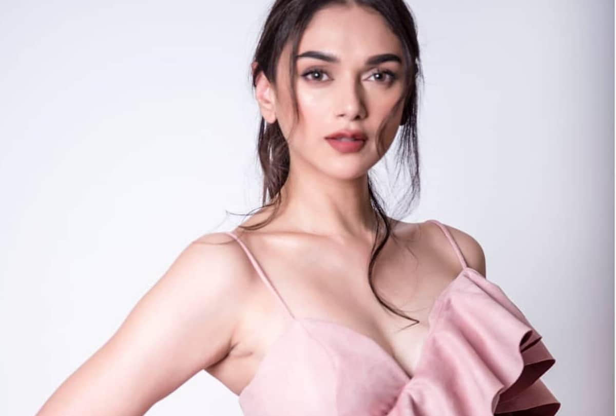 Malayalam director screenwriter Naranipuzha Shanavas has died actress Aditi Rao Hydari shares emotional post