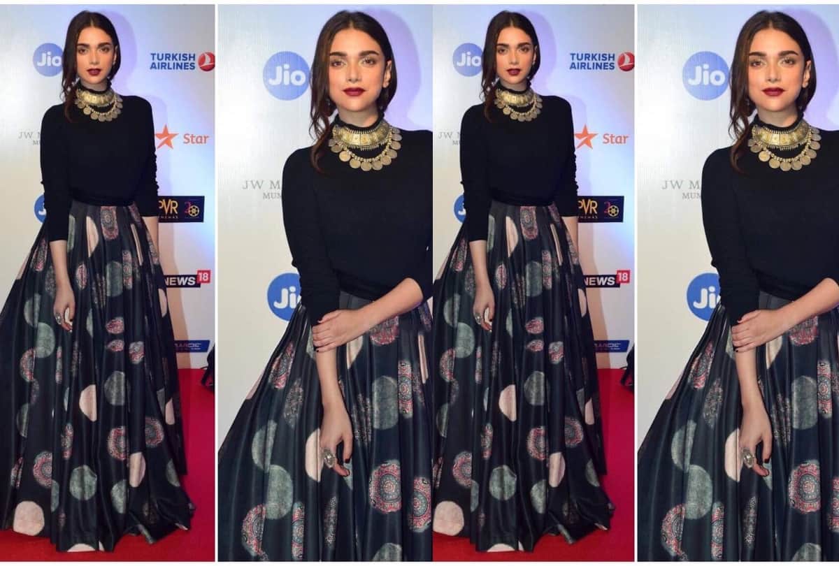 pair your lehenga with blazer or crop sweater like bollywood actresses in winter wedding
