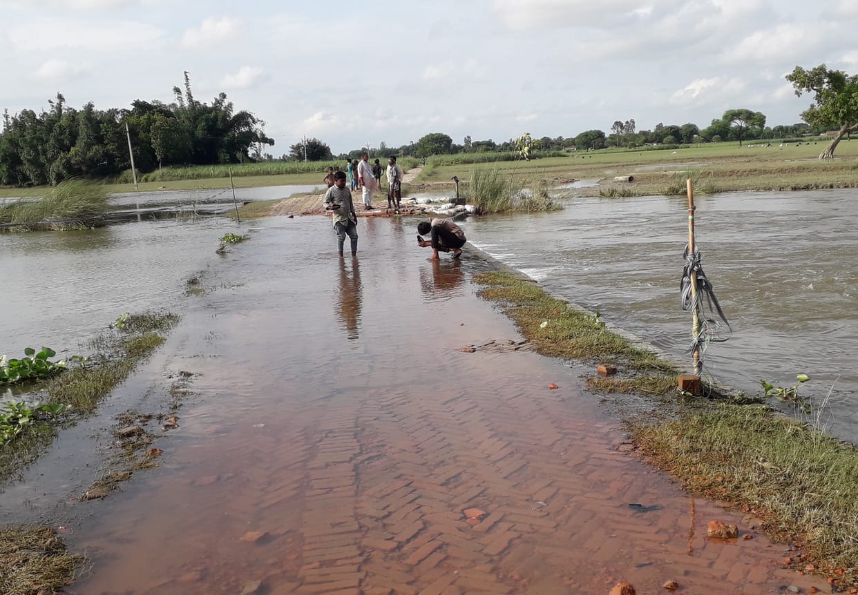 Ghaghra flowing over the culvert, flood threat