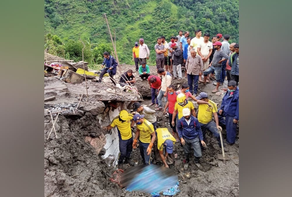 Uttarakhand Flood Disaster in Pithoragarh : Debris cover Whole village