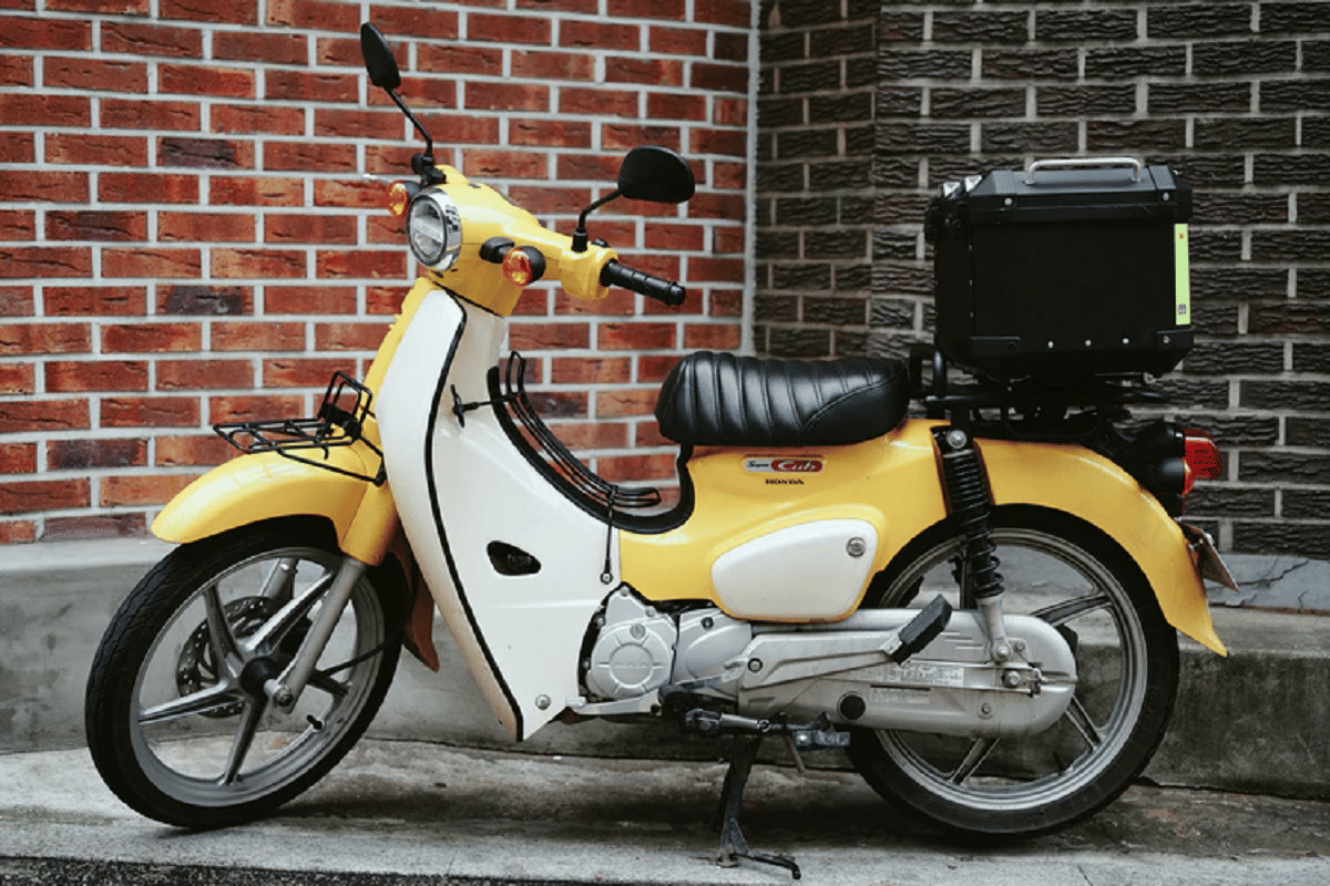 Is Kinetic Luna coming back on the streets again like Bajaj Chetak?