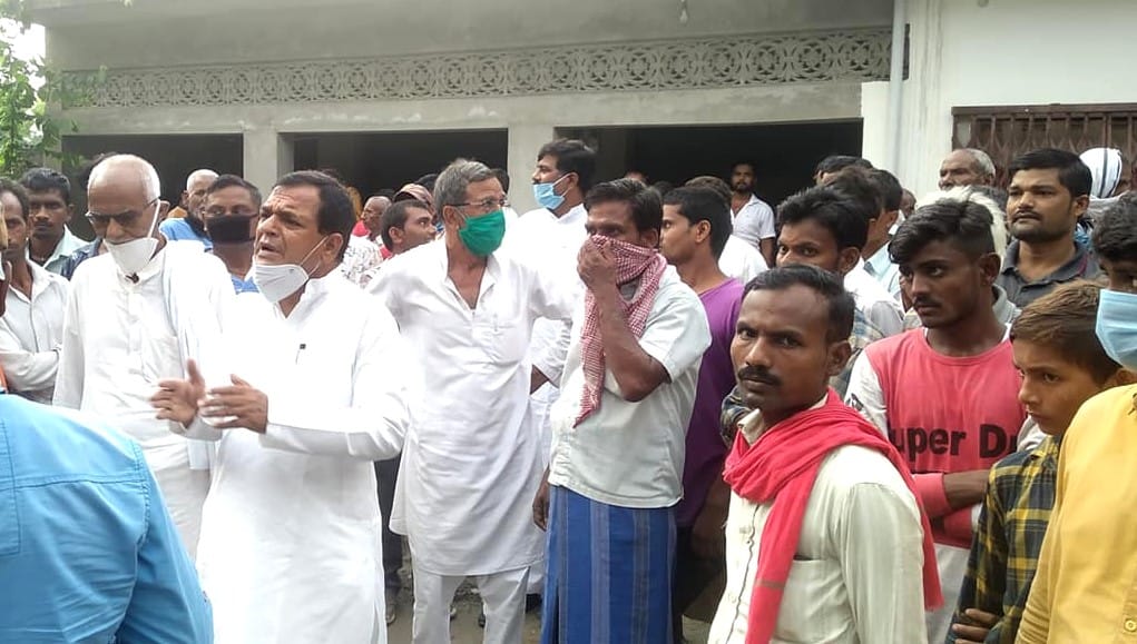 SP delegation reached Chakidi village, accused of harassment