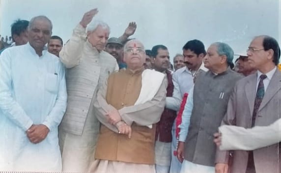 Lalji Tandon had come to Bhadohi twice