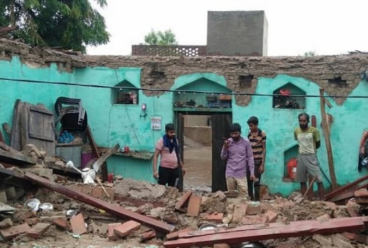 Roof of house collapsed in torrential rain, woman died