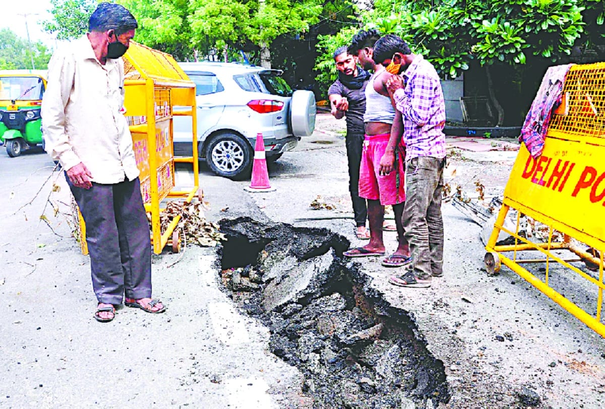 People happy due to cloud, rain and drops in delhi ... But waterlogging and jam 'ruined' 