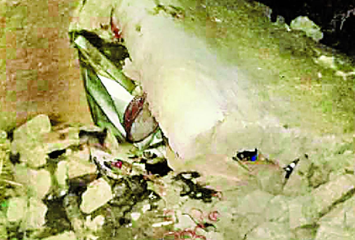 wall collapsed in nigohan, four years old girl died and couple injured