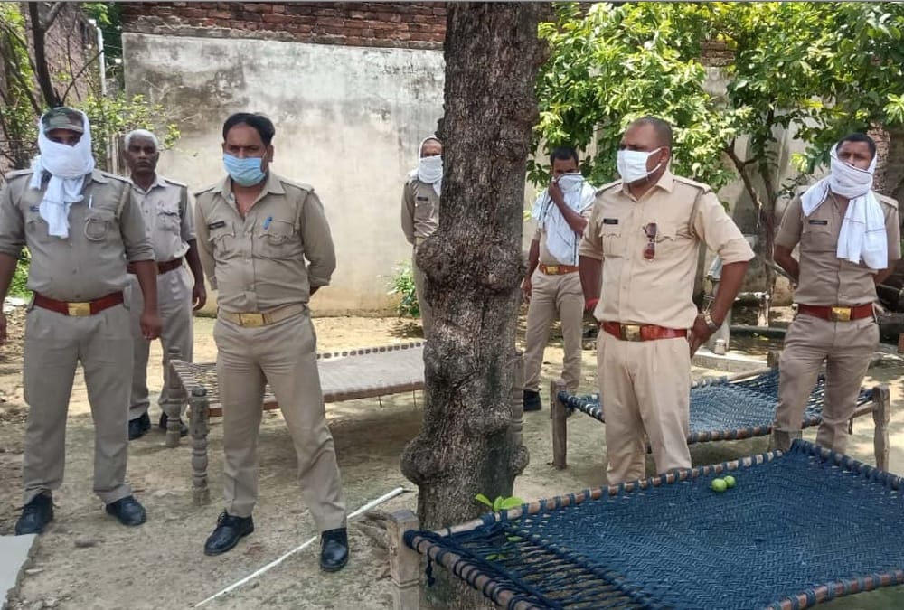 Case filed against six for killing a jawan's father in Sangrampur in Amethi.