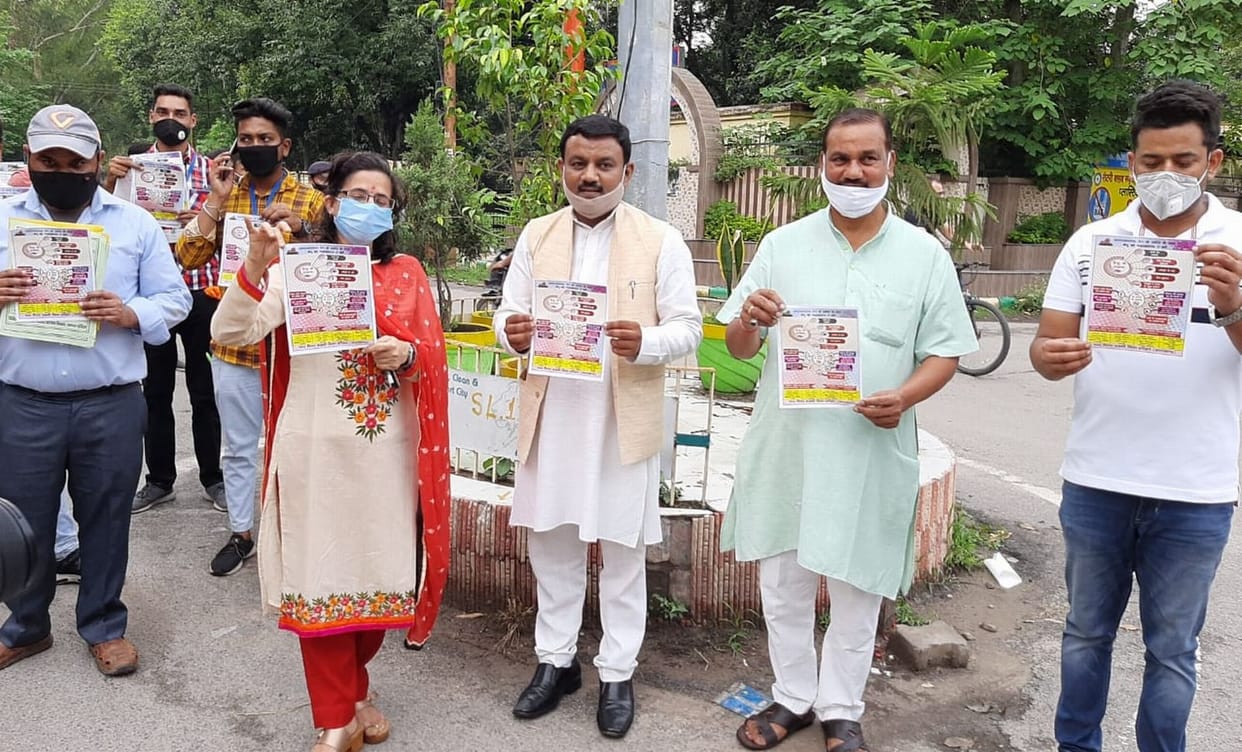 Mayor and MNA take the road to awareness of dengue