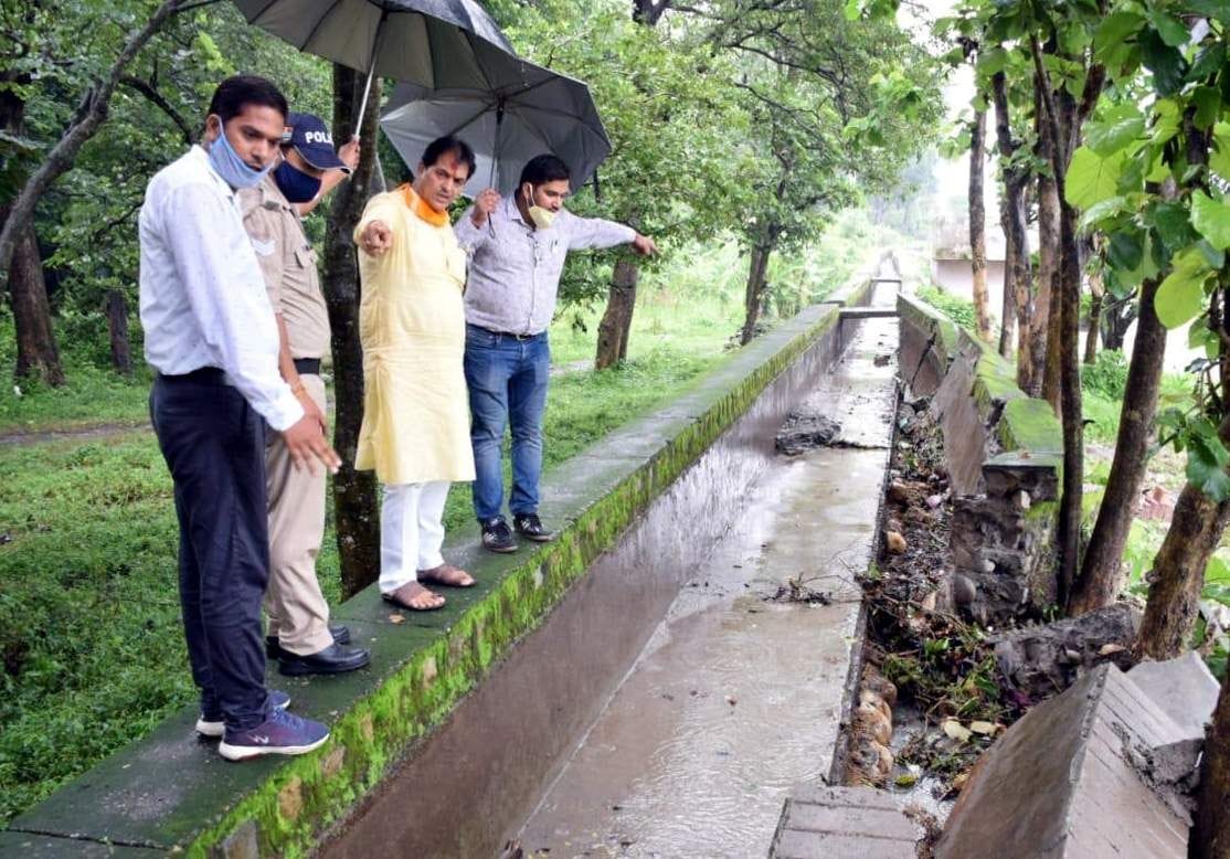The vice president took stock of the damage caused by Baris