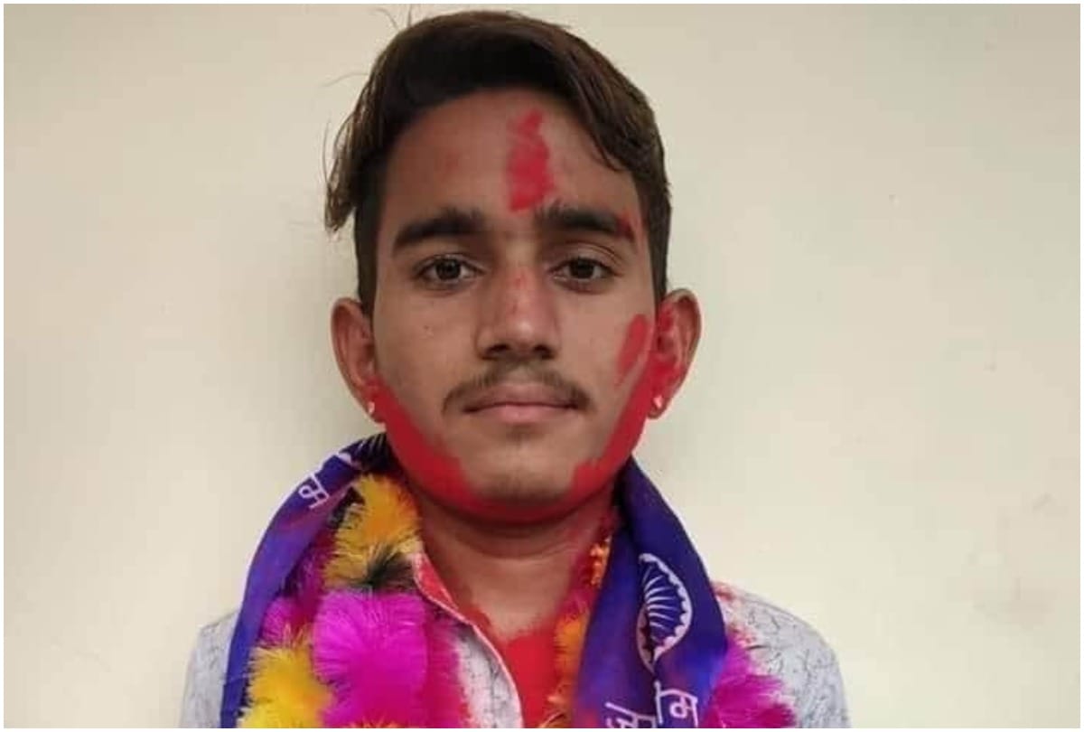 Rajasthan labourer’s son scores 99.2% in Class 12, wants to become a civil servant