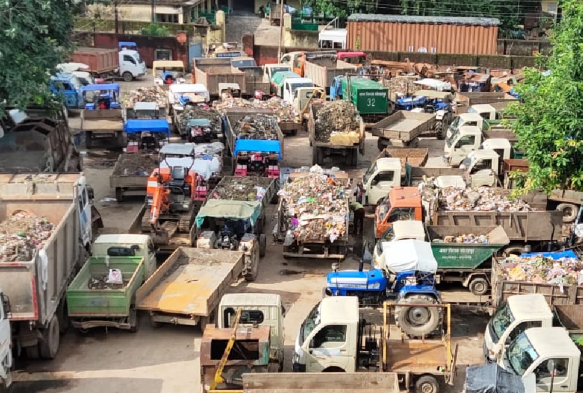 villagers protested and returned garbage vehicles