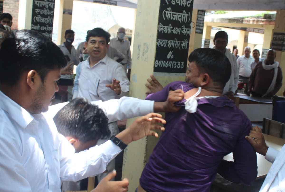Suspended inspector slaps lawyer in etawah