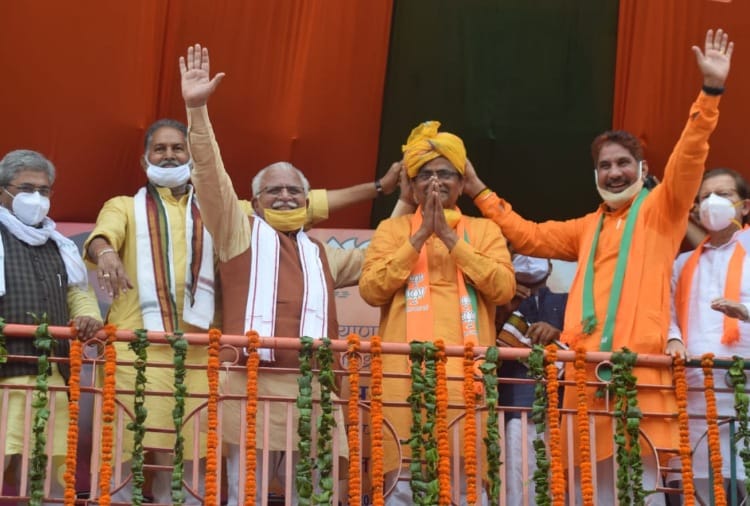 Haryana News in Hindi: Haryana CM Manohar lal reached Rohtak