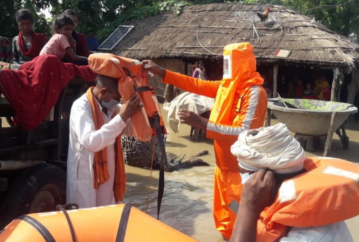 NDRF team engaged in flood affected area at Kushinagar
