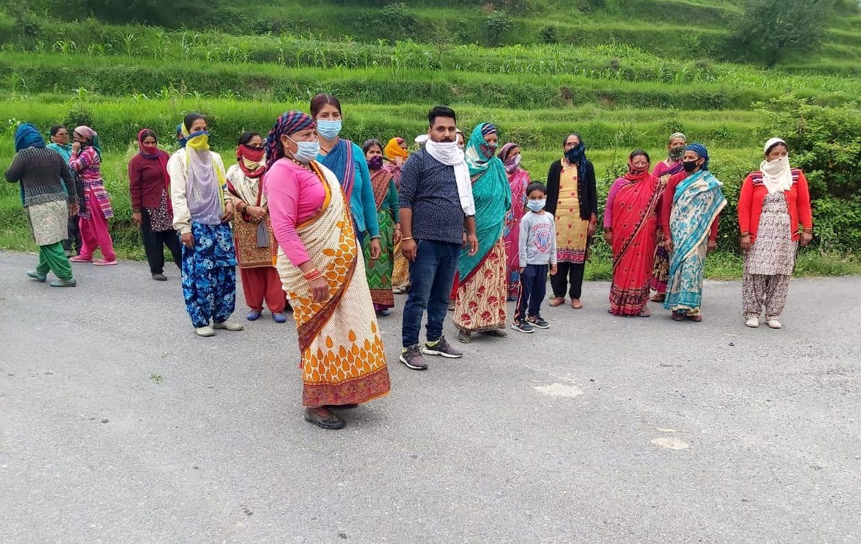 Villagers take over after Corona transition, ban on entry of outsiders