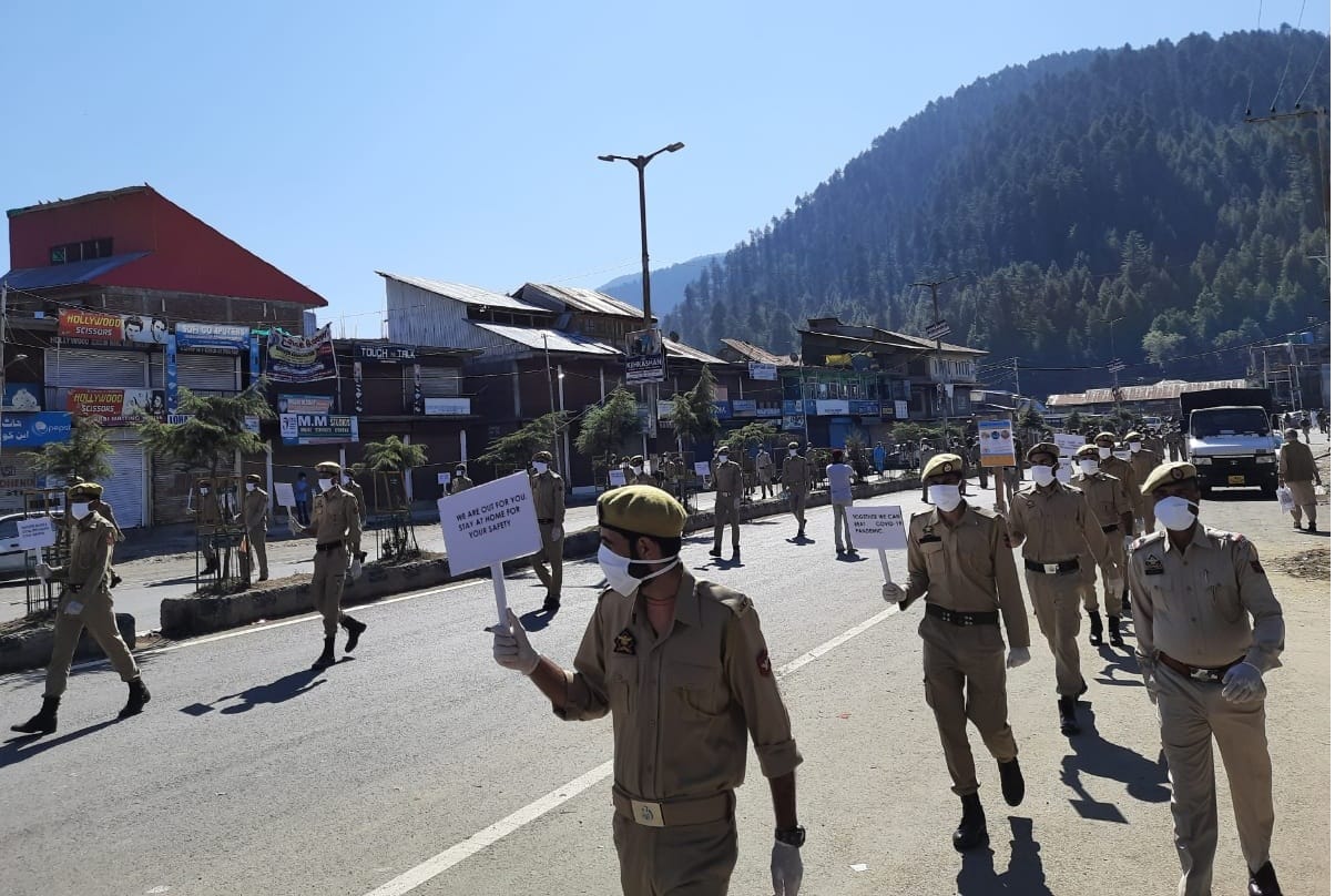 lockdown in kashmir, covid 19, coronavirus Jammu Kashmir latest news in hindi