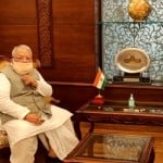 राज्यपाल कलराज मिश्र के साथ अशोक गहलोत (फाइल फोटो)