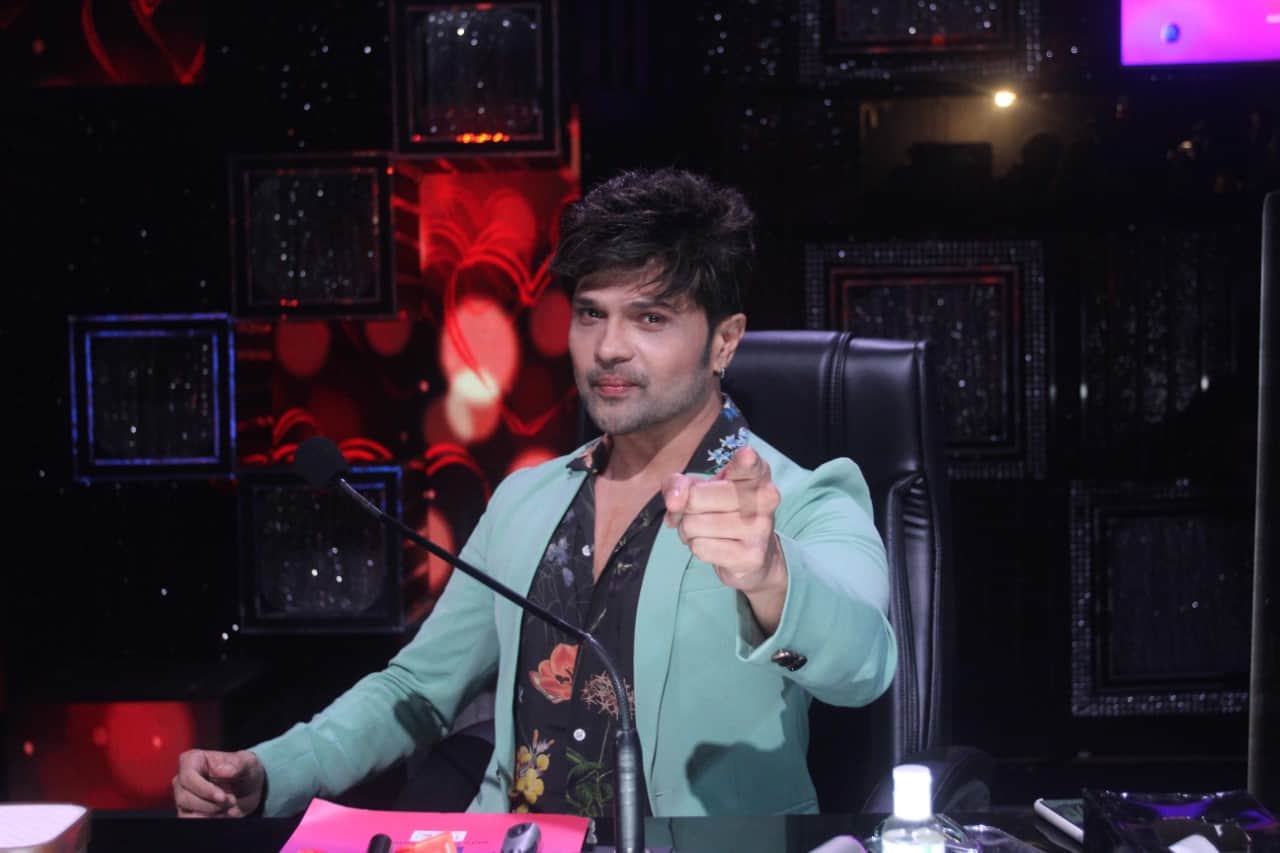 Himesh Reshammiya gives advice to budding singers on Sa Re Ga Ma Pa Li'l Champs Sets