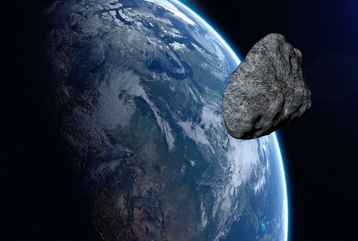 One KM Long Asteroid Pass close to Earth on Tuesday Night  Know Live Updates