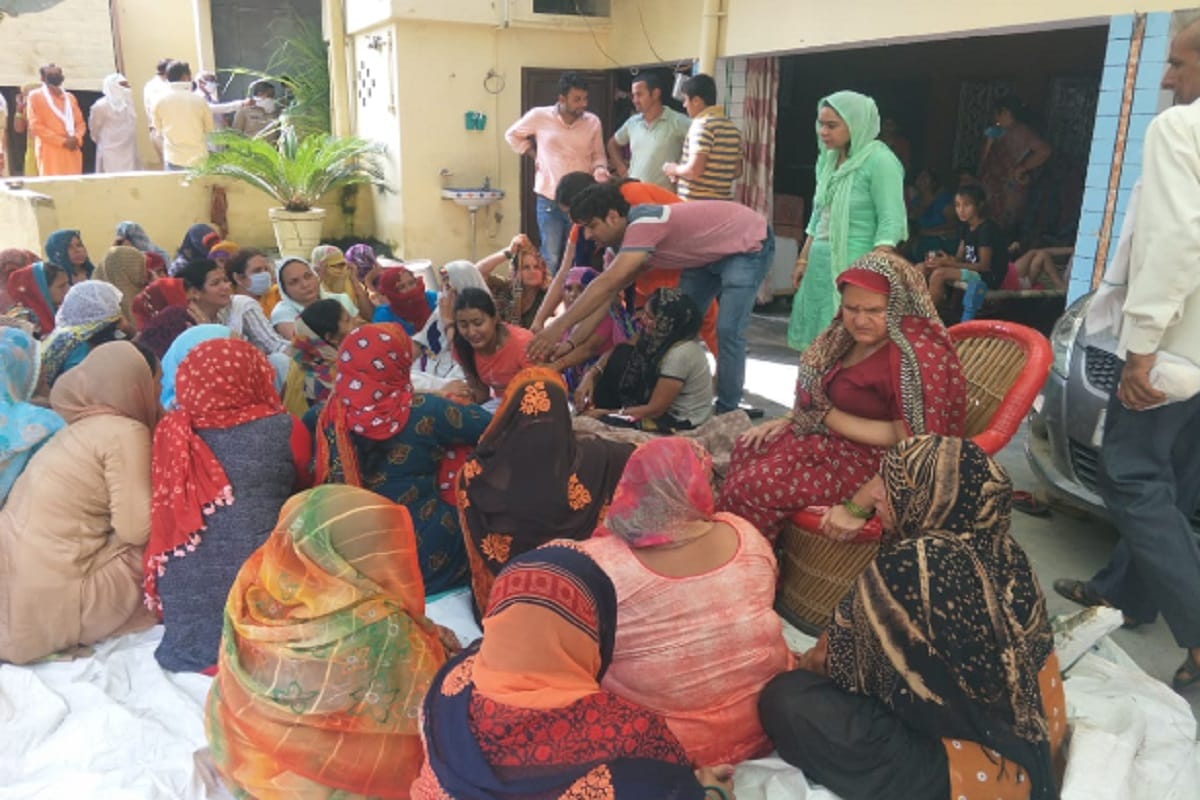 Husband and wife died from electric current in a village of Bijnor at Uttar Pradesh
