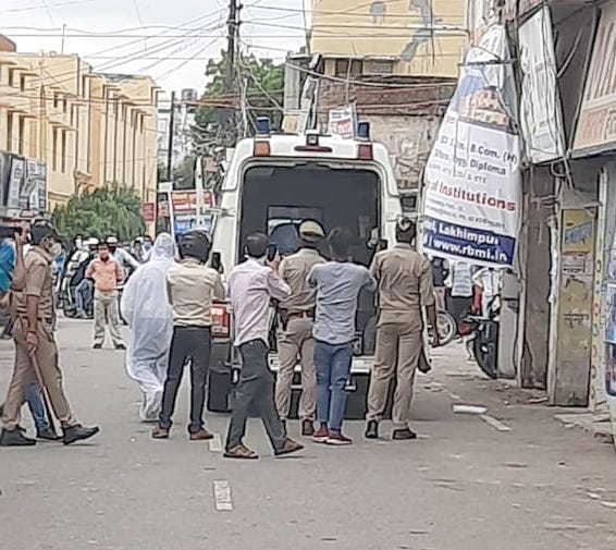 11 infected, including two soldiers and bank personnel found dead, elderly