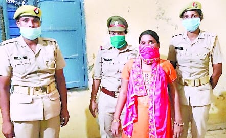 Lady bookmaker, who betted on WhatsApp, was arrested along with Tamancha