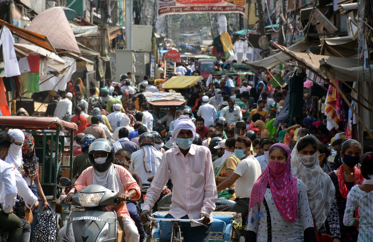 Aligarh: Relief for amateurs of alcoholic lockdown implemented from 10 pm