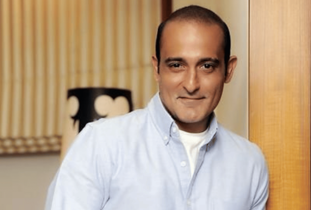 r madhvan signed Hardik Mehta web series De Coupled from Netflix
