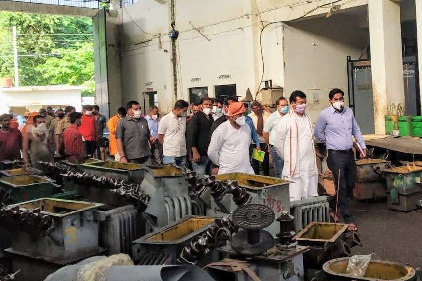 Accountability will be fixed if there is a delay in changing the burnt transformer: Minister of State