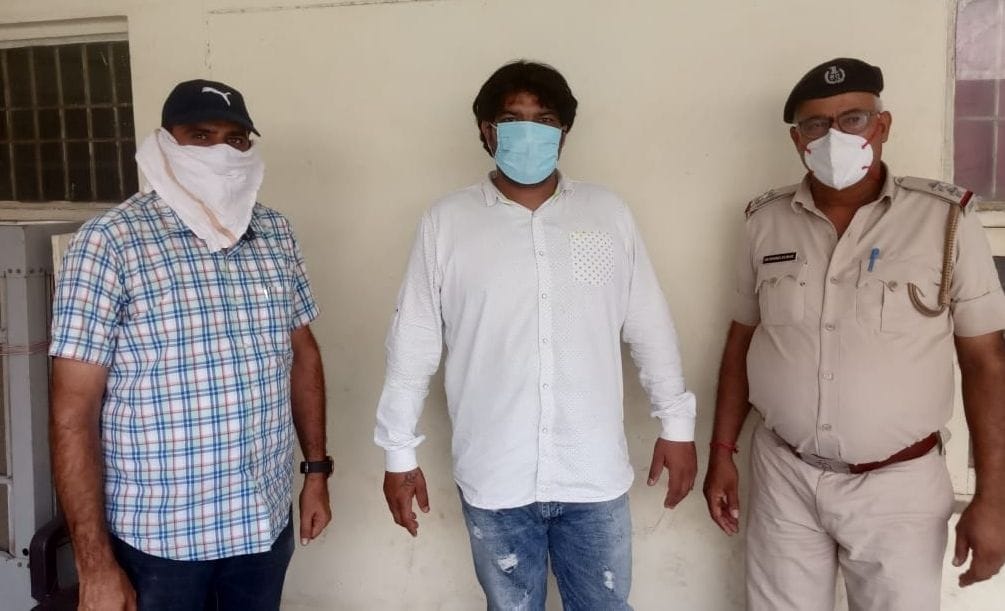 Payment of barroowed money, demand  50  lacs to pornographic video, arrested.
